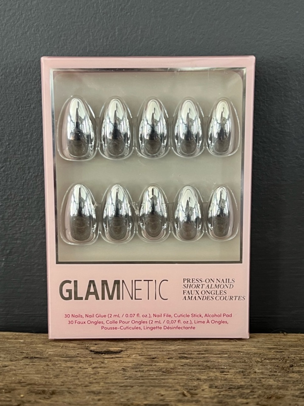 GLAMnetic Silver Press-On Short Almond Nails NIB Sealed